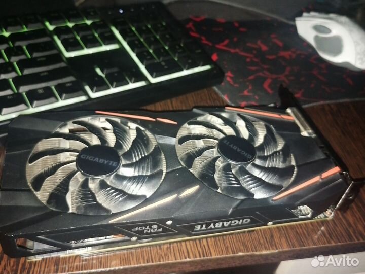 Видеокарта rx580 4gb