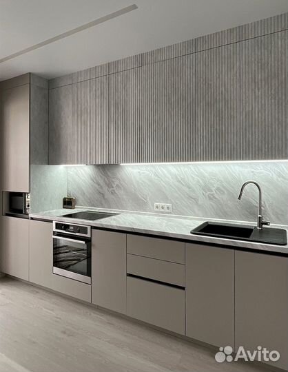 Современная стильная кухня