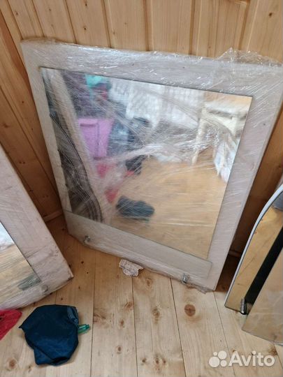 Новое зеркало 60 на 70 в ванную