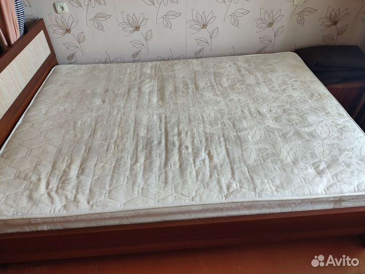 Матрас ортопедический 140х200 бу