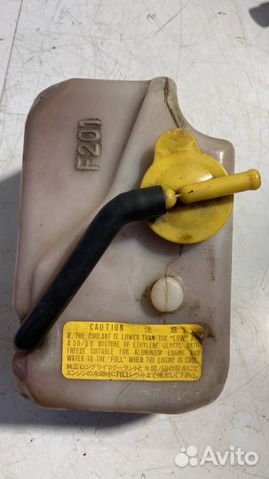 Бачок расширительный Mazda 626 GD 1989