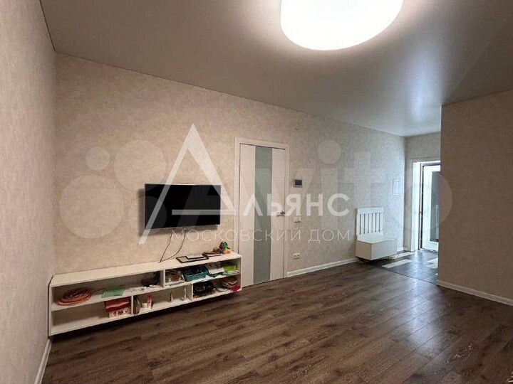 2-к. квартира, 66,7 м², 3/3 эт.