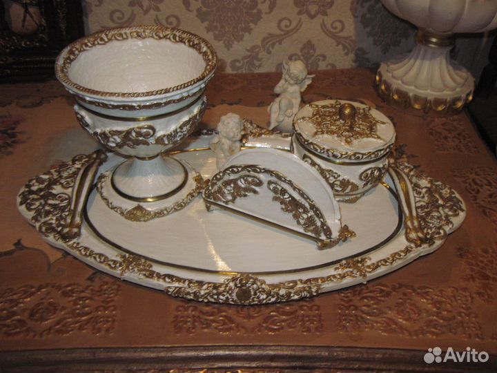 Набор: поднос, конфетница, сахарница, салфетница