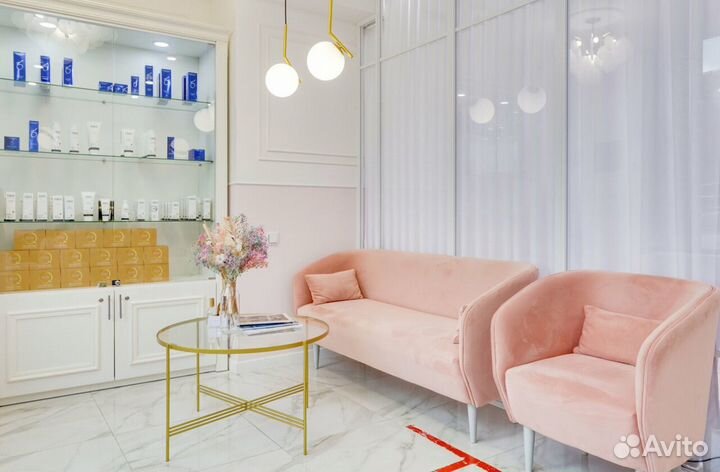 Администратор в косметологическую клинику