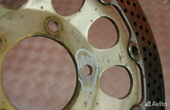 Диск тормозной передний левый Suzuki GSF 400 Bandi