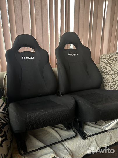 Сиденья на Ниву recaro