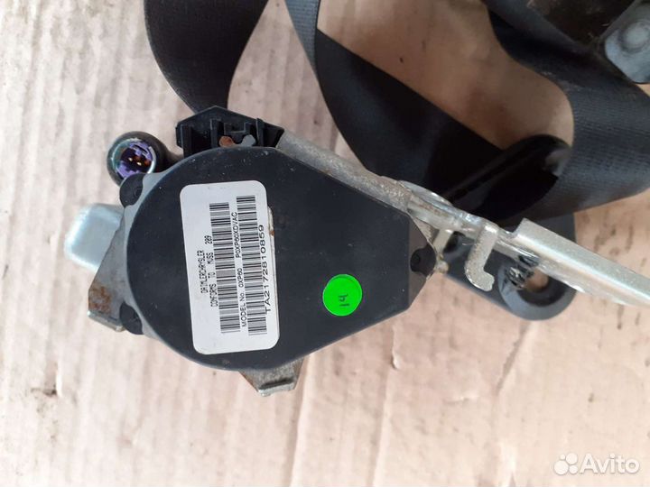 Ремень безопасности передний правый Волга Сайбер