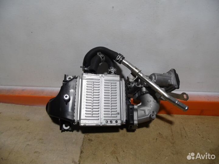 Радиатор охлаждения впускного ресивера lexus RX 4