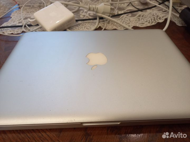 Apple MacBook Pro 13 inch early 2011