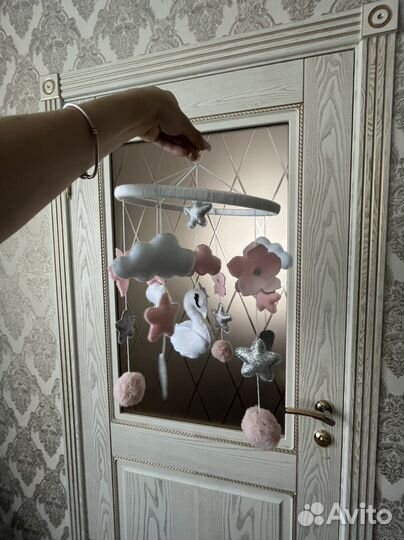 Детский мобиль в кроватку из фетра