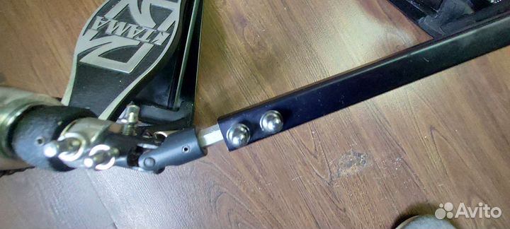 Двойная педаль для бас барабана