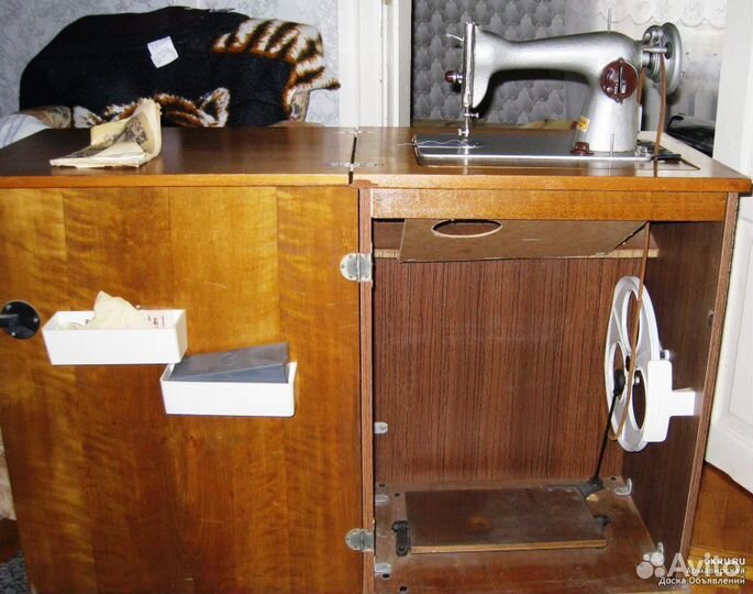 Ножная швейная машинка Подольск