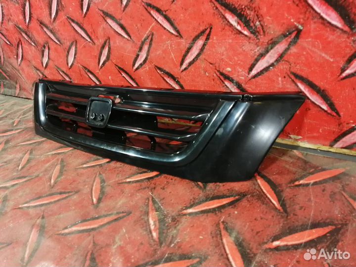Решетка радиатора Honda CR-V 1 1996-2002