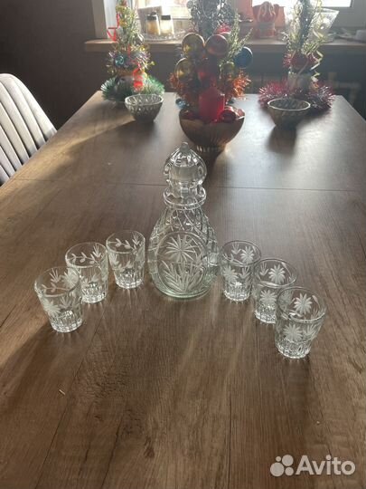 Набор графин и 6 стопок