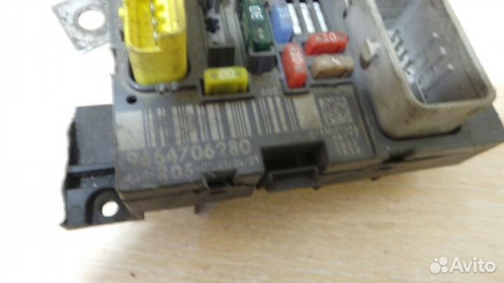 Блок предохранителей BSM R05-00 Peugeot 308