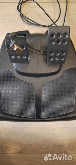 Руль logitech momo racing