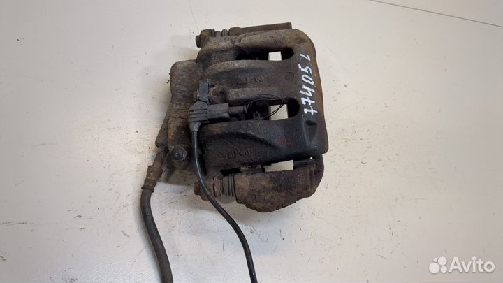 Суппорт Mercedes Viano, 2006