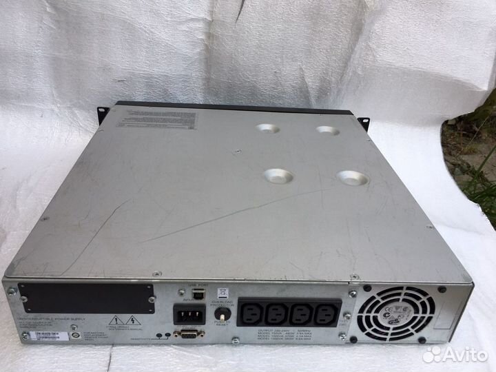 Ибп APC Smart- UPS 1500