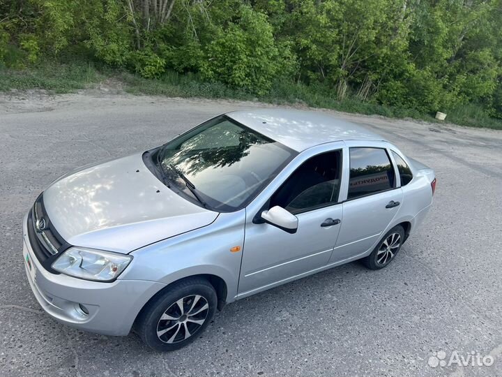 LADA Granta 1.6 МТ, 2013, 80 000 км
