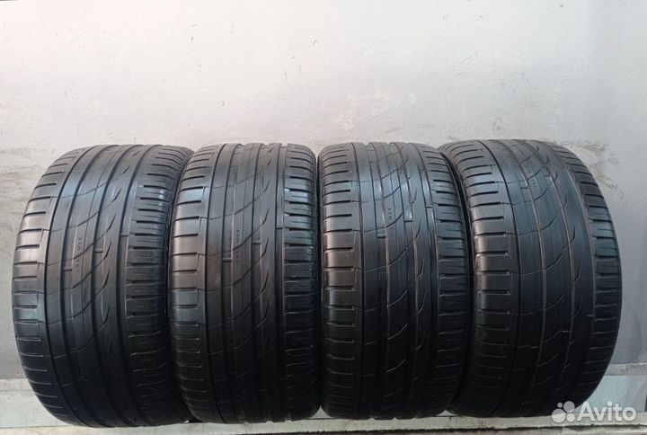 Nokian Tyres Hakka Black SUV 295/30 R22 100Z