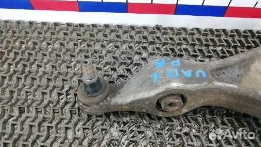 Рычаг передний нижний правый audi Q7 (UAD01PM01)