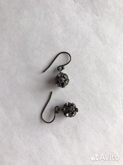 Серьги черные с камнями