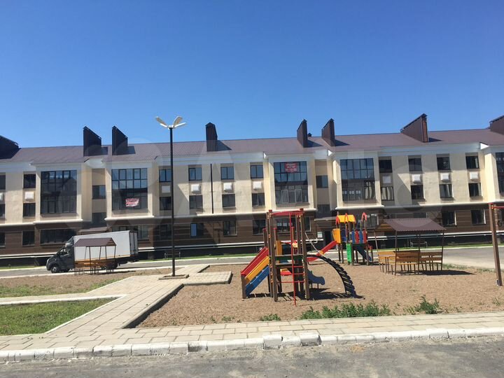 2-к. квартира, 58 м², 1/3 эт.