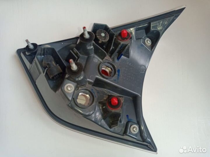 Продам заднюю левую фару Ниссан X-Trail