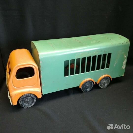 Жестяные машинки СССР