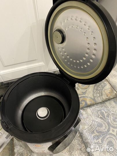 Мультиварка Polaris PMC 0364AD б/у