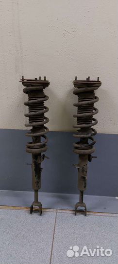 Амортизаторы nissan skyline V35 передние