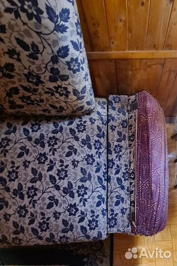 Диван старинный