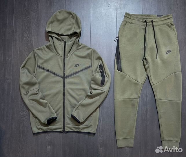 Спортивный костюм Nike