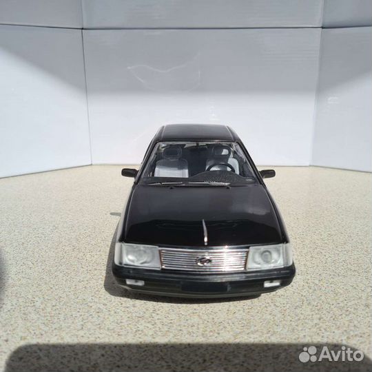 Audi Ауди 100 1:18