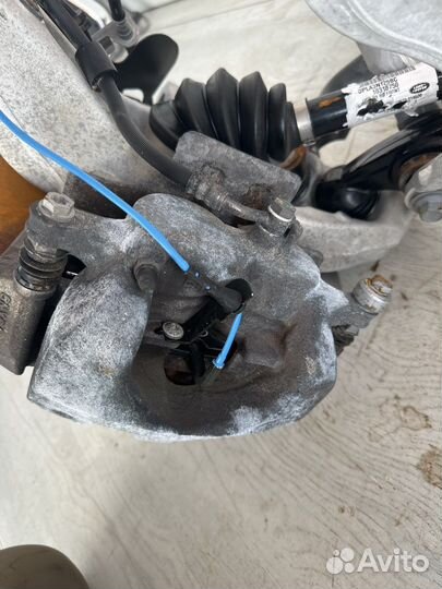 Land Rover Range Rover L405 Суппорт передний L/R