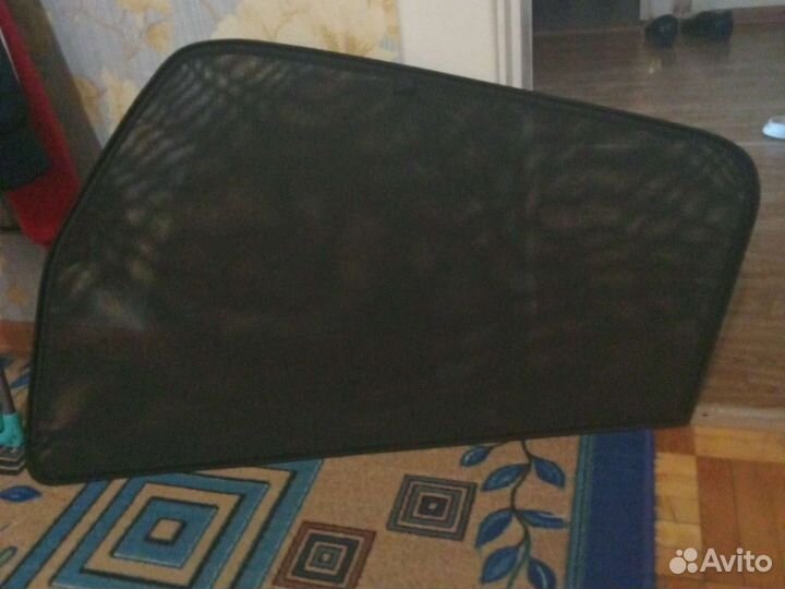 Автомобильные шторки на магнитах