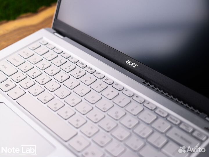 Ультрабук Acer Core i7, 8Gb, SSD 256Gb