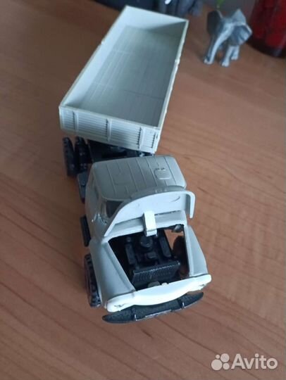 ЗИЛ 130В1 с прицепом одаз-885 м 1:43