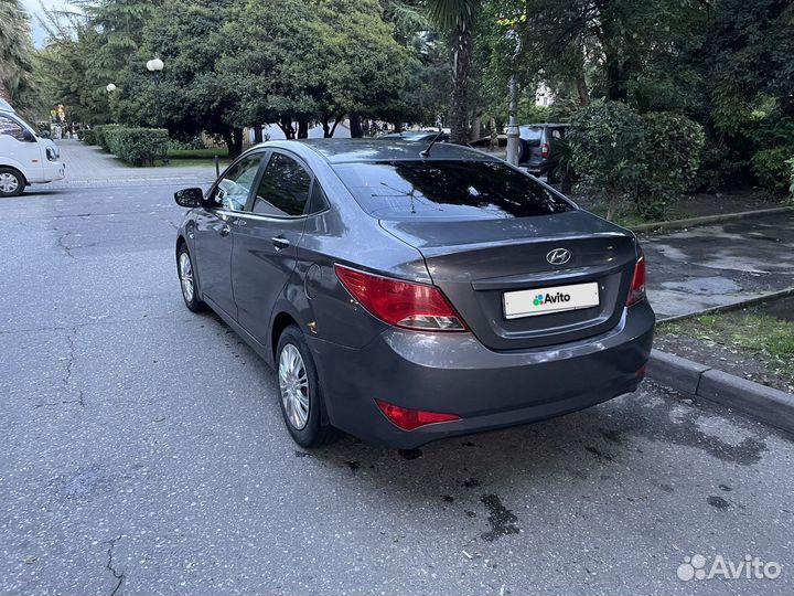 Hyundai Solaris 1.4 AT, 2015, 195 000 км