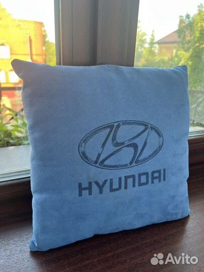Подушка фирменная Hyundai