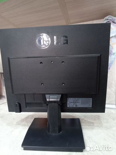 Монитор для компьютера 19 дюймов