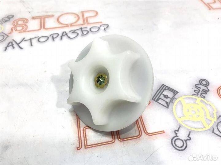 Крепление запасного колеса Nissan Fuga (Y50) 2004