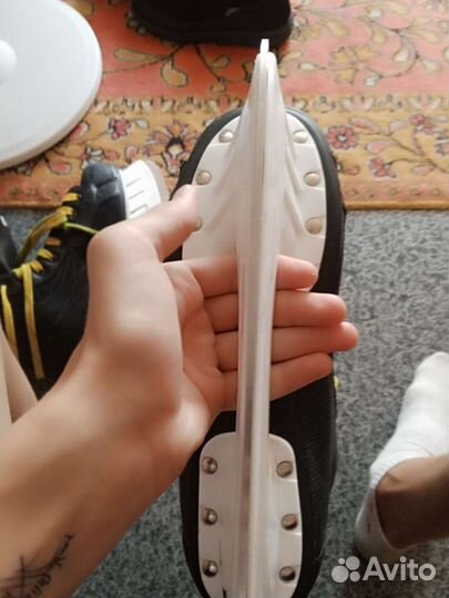 Коньки хоккейные