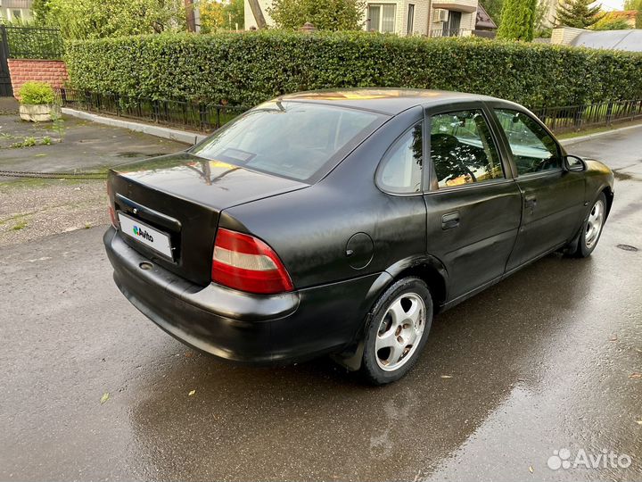 Opel Vectra 1.6 МТ, 1998, 400 000 км