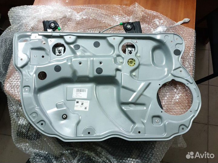 Стеклоподъёмник VW polo