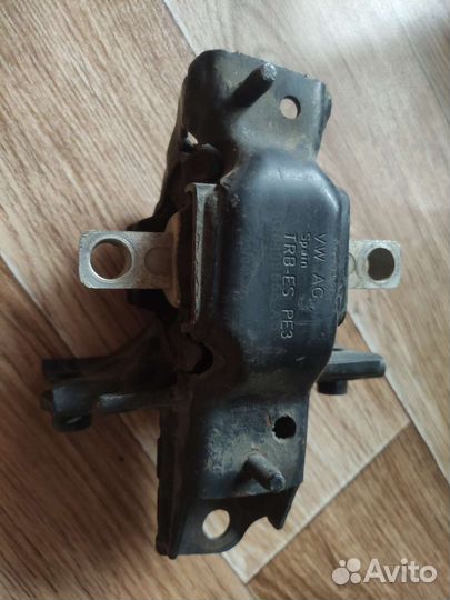 Опора коробки скоростей VW Polo