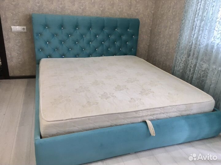 Перетяжка изголовья кровати