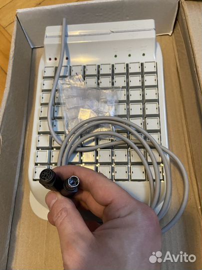 Продам клавиатура программируемая KB99-064L