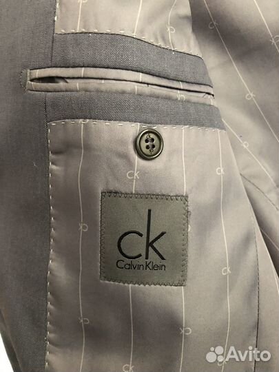 Мужской классический костюм Calvin Klein