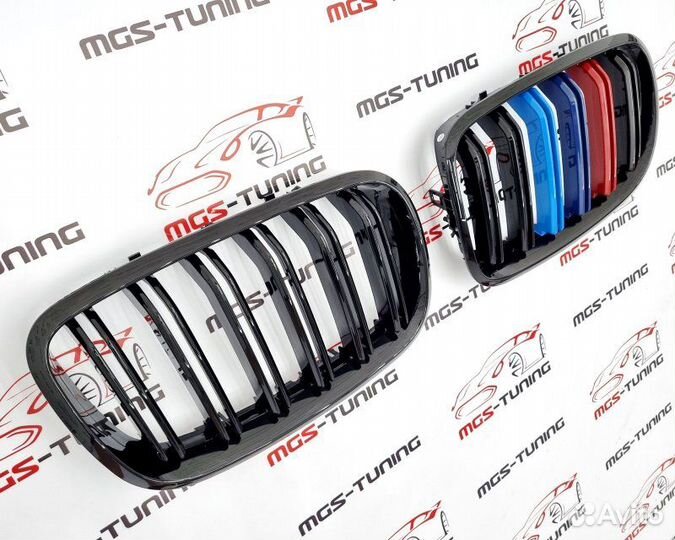 Решетка BMW X5 E70 стиль X5M триколор